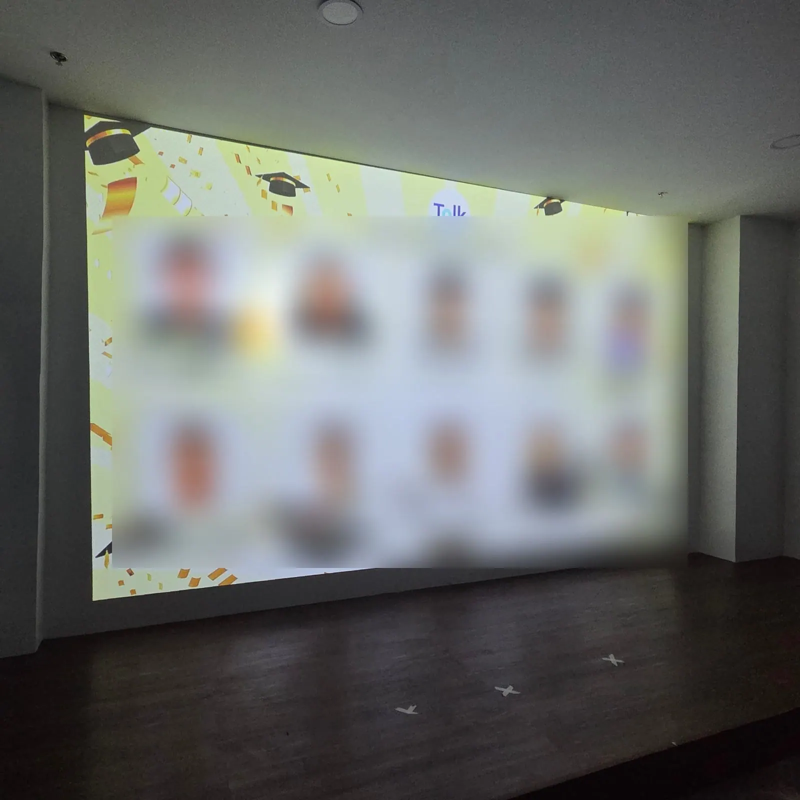 졸업식 — Talk Academy Clark